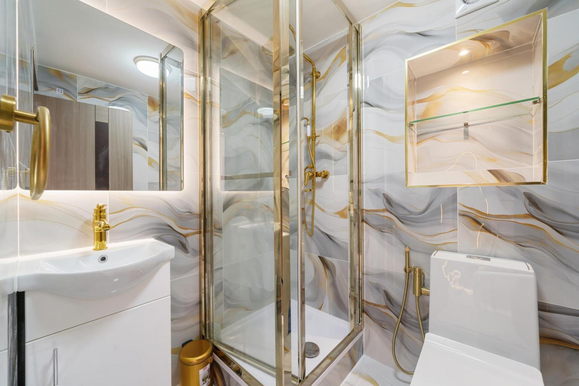 The Mayfair Collection Luxury *